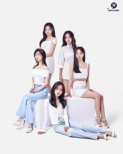 LOOSEMBLE Loossemble 1st Mini Album Poster EVER MUSIC Go Won Version