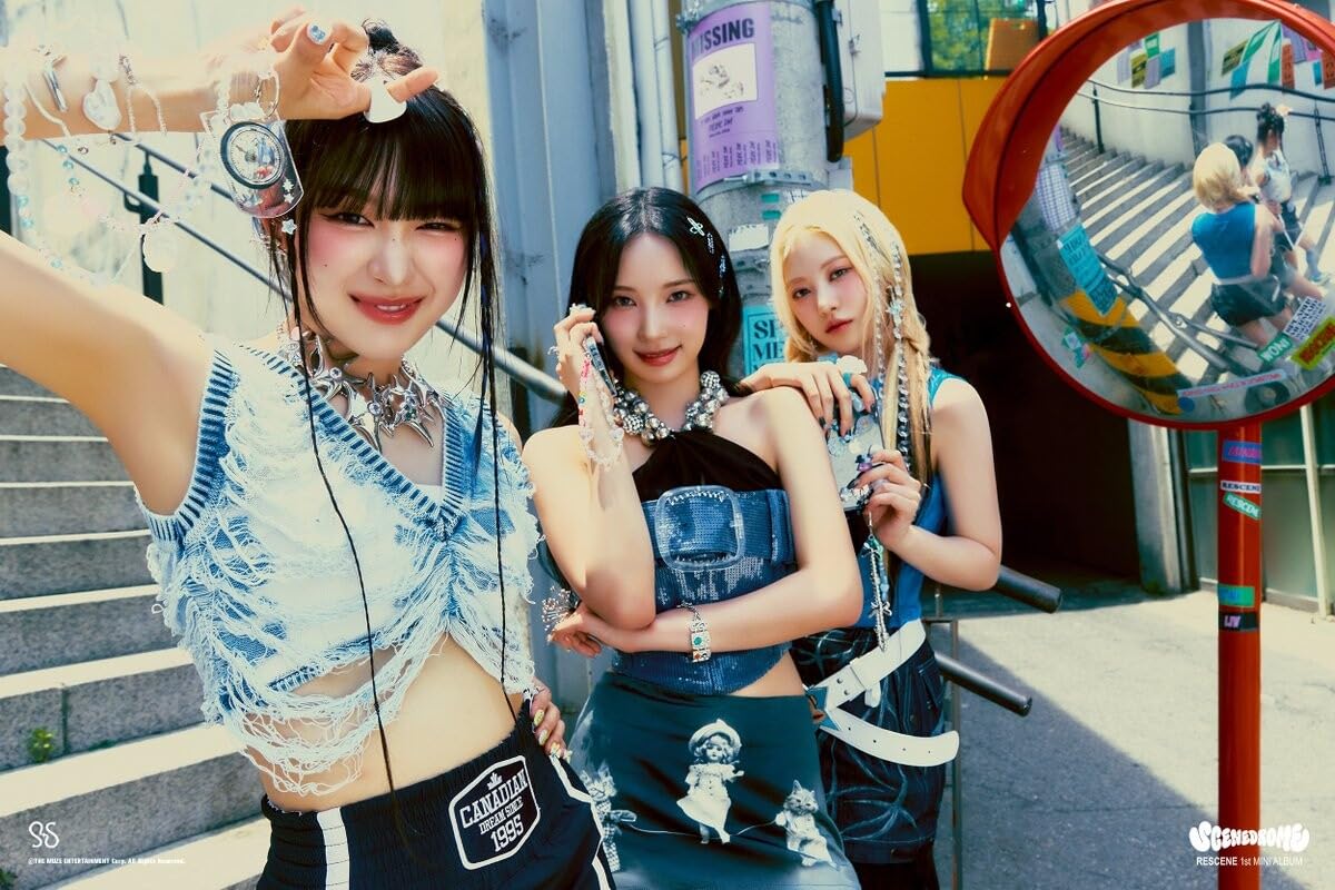 RESCENE SCENEDROME 1st Mini Album Standard Random Version 1p Folded Poster on Pack+88p PhotoBook+2p PhotoCard+2p Lyrics Poster+Tracking Sealed