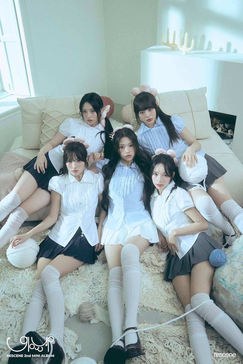 RESCENE Glow Up 2nd Mini Album QR 2 Version Set Outbox+1p QRcard+1p Member PhotoCard+2p Unit PhotoCard+1p Group PhotoCard+2p Selfie PhotoCard+Tracking Sealed