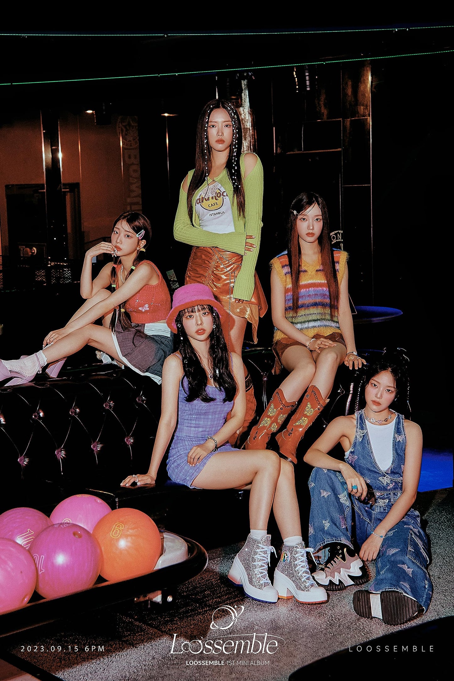 LOOSEMBLE Loossemble 1st Mini Album Poster EVER MUSIC Go Won Version